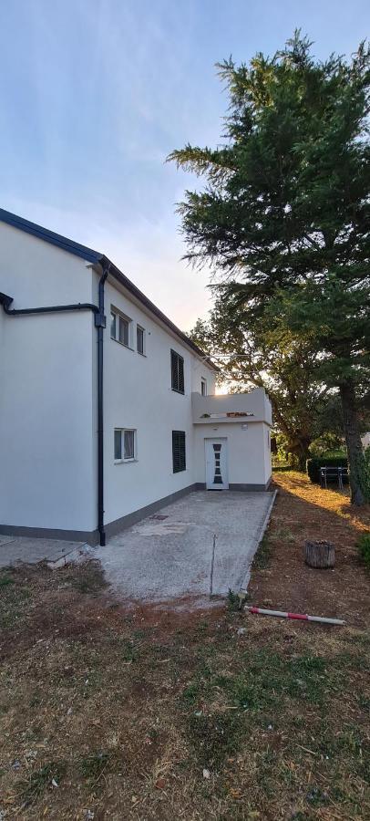 Apartment Brigitte Врси Екстер'єр фото