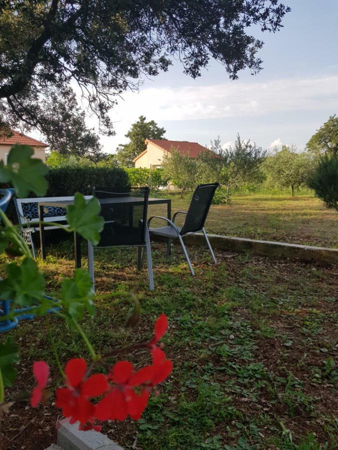 Apartment Brigitte Врси Екстер'єр фото