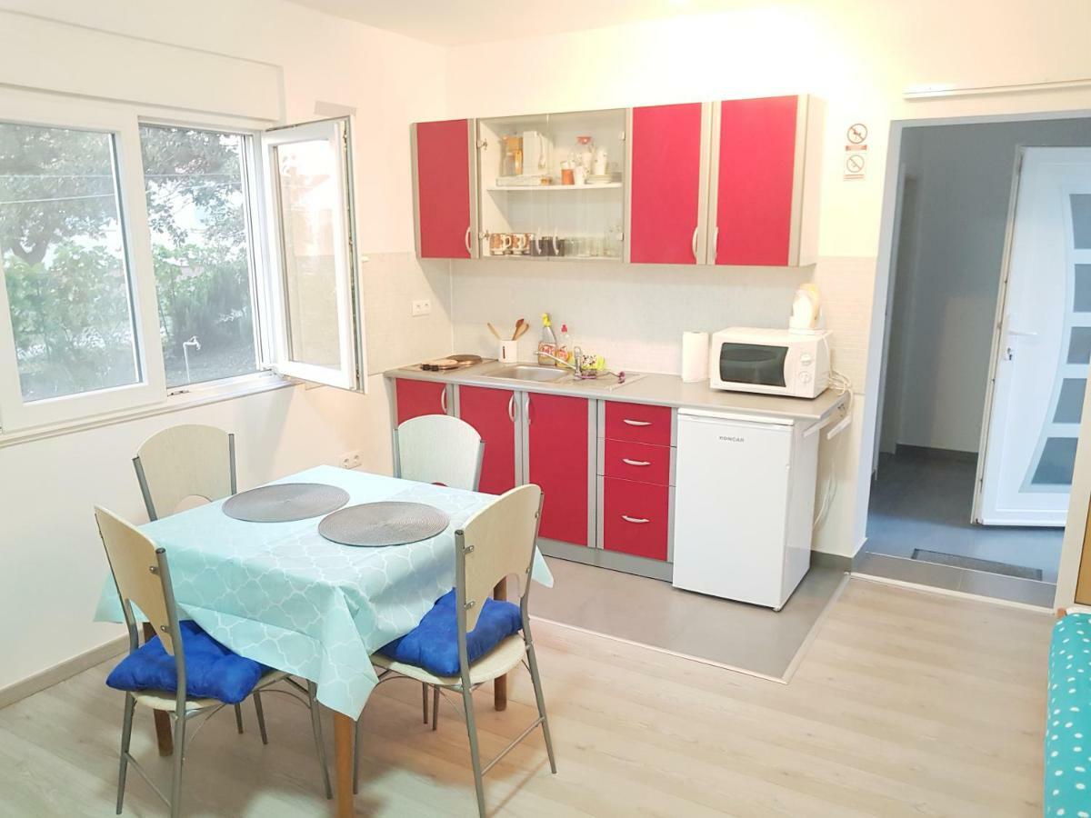 Apartment Brigitte Врси Екстер'єр фото