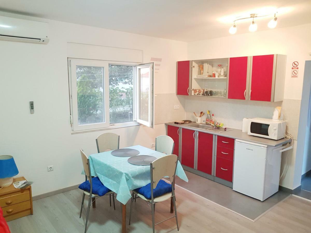 Apartment Brigitte Врси Екстер'єр фото